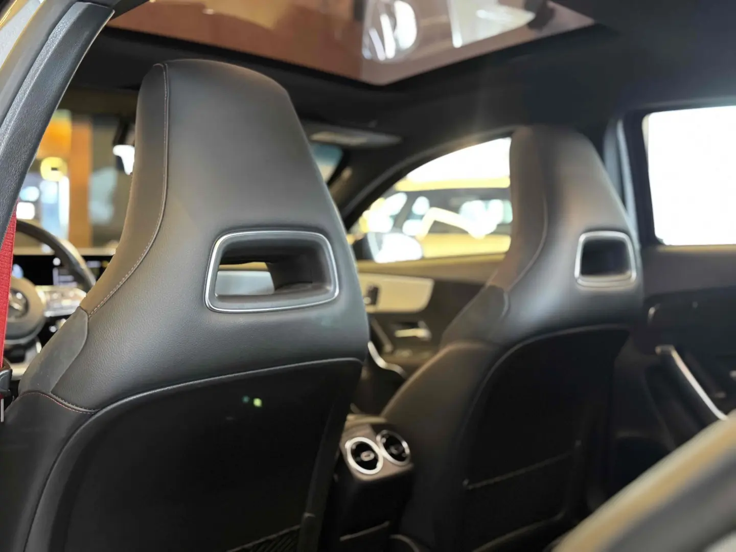 MERCEDES BENZ A35 AMG