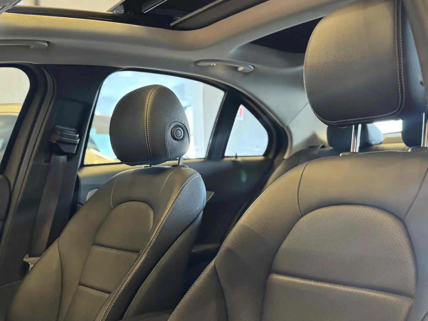 MERCEDES-BENZ C 200