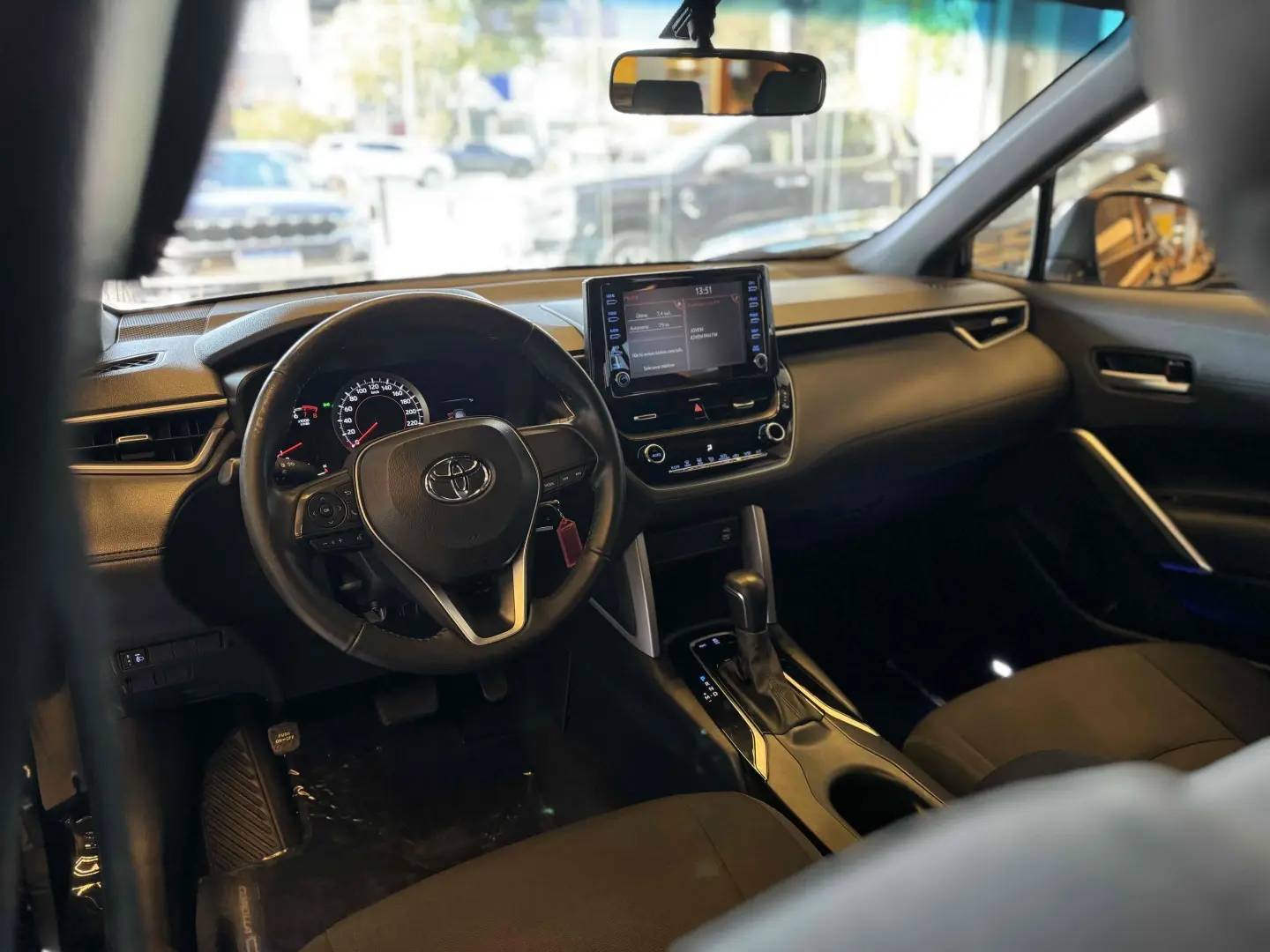 TOYOTA COROLLA CROSS