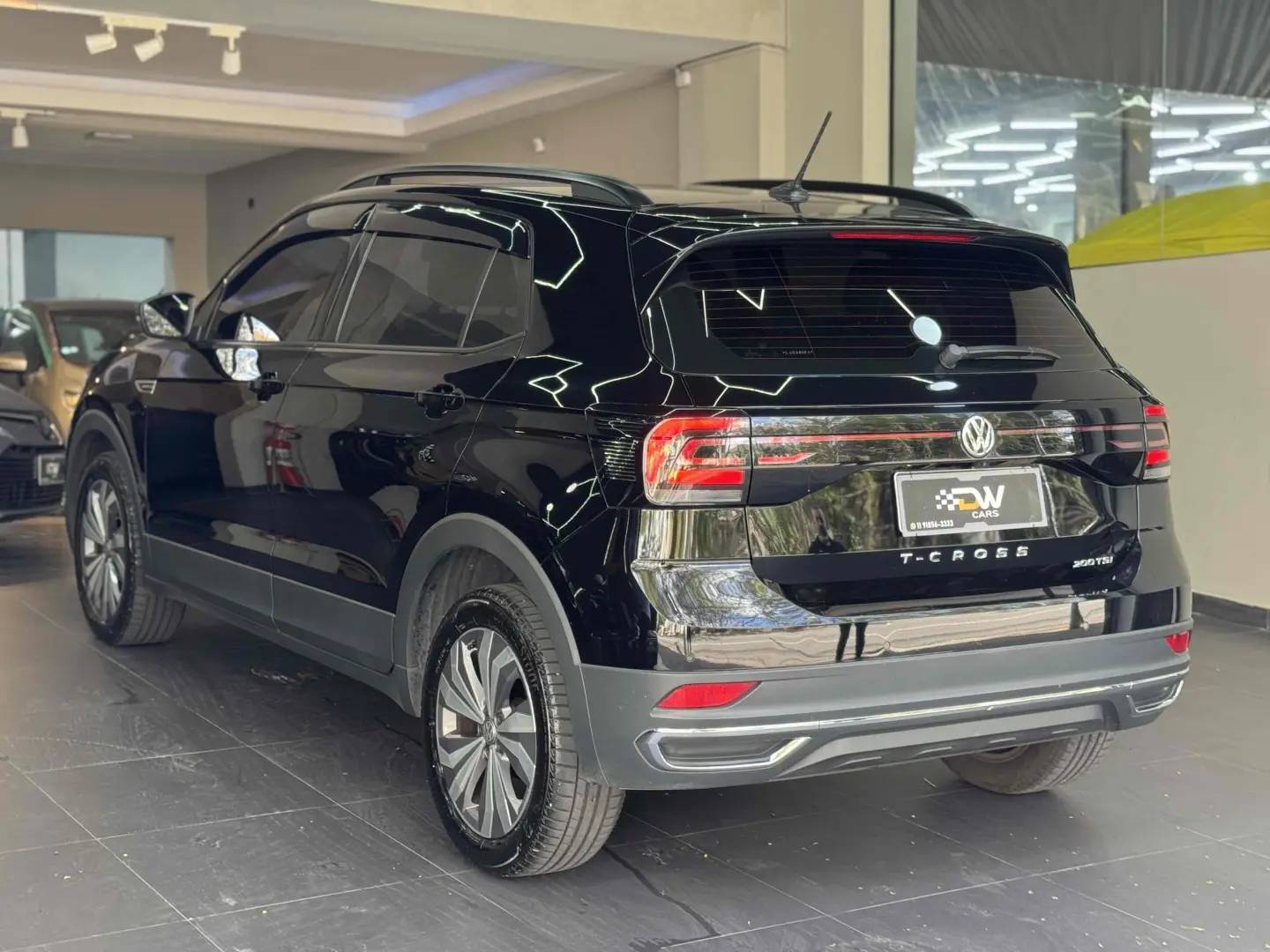 VOLKSWAGEN T-CROSS
