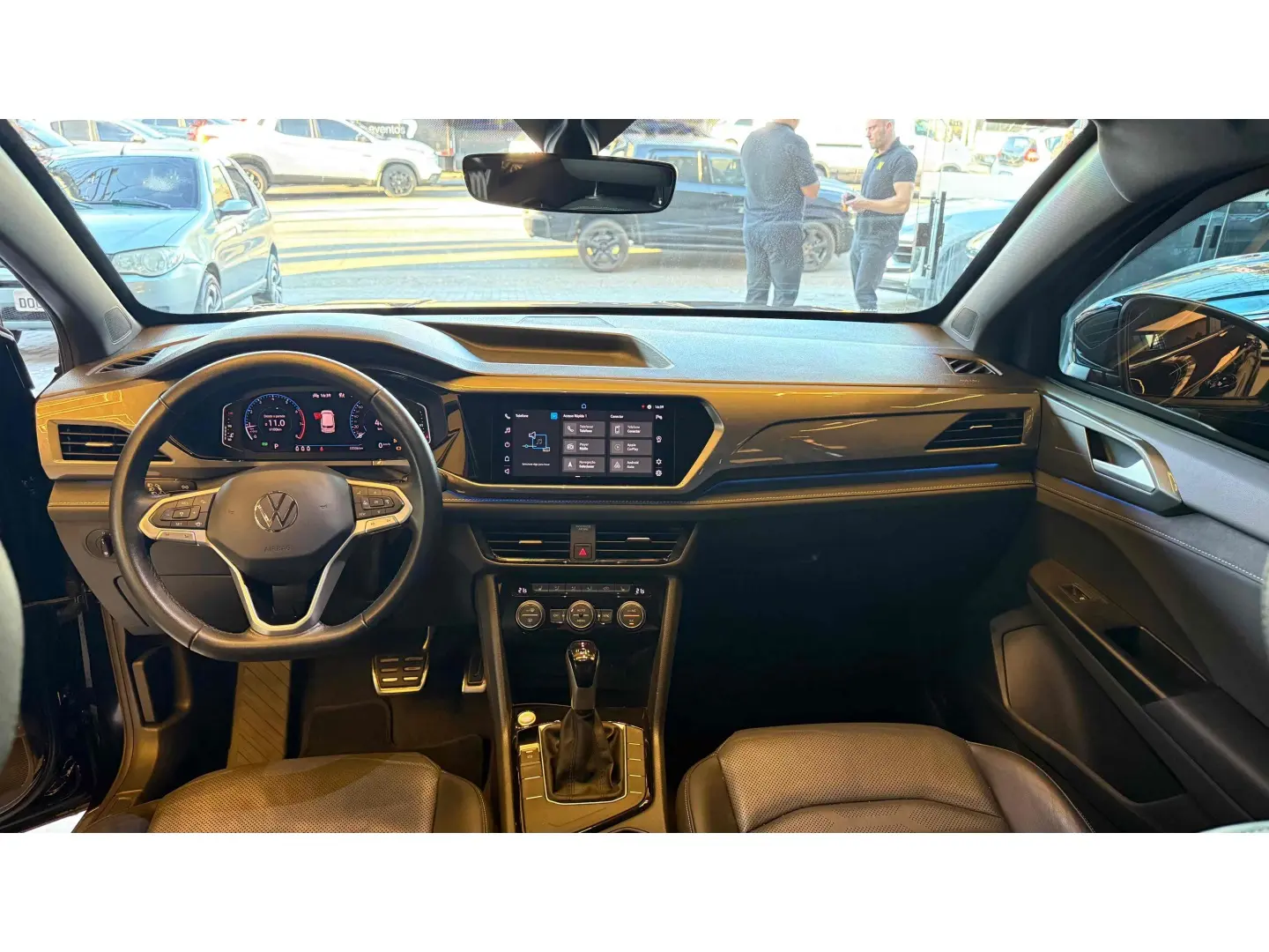 VOLKSWAGEN TAOS