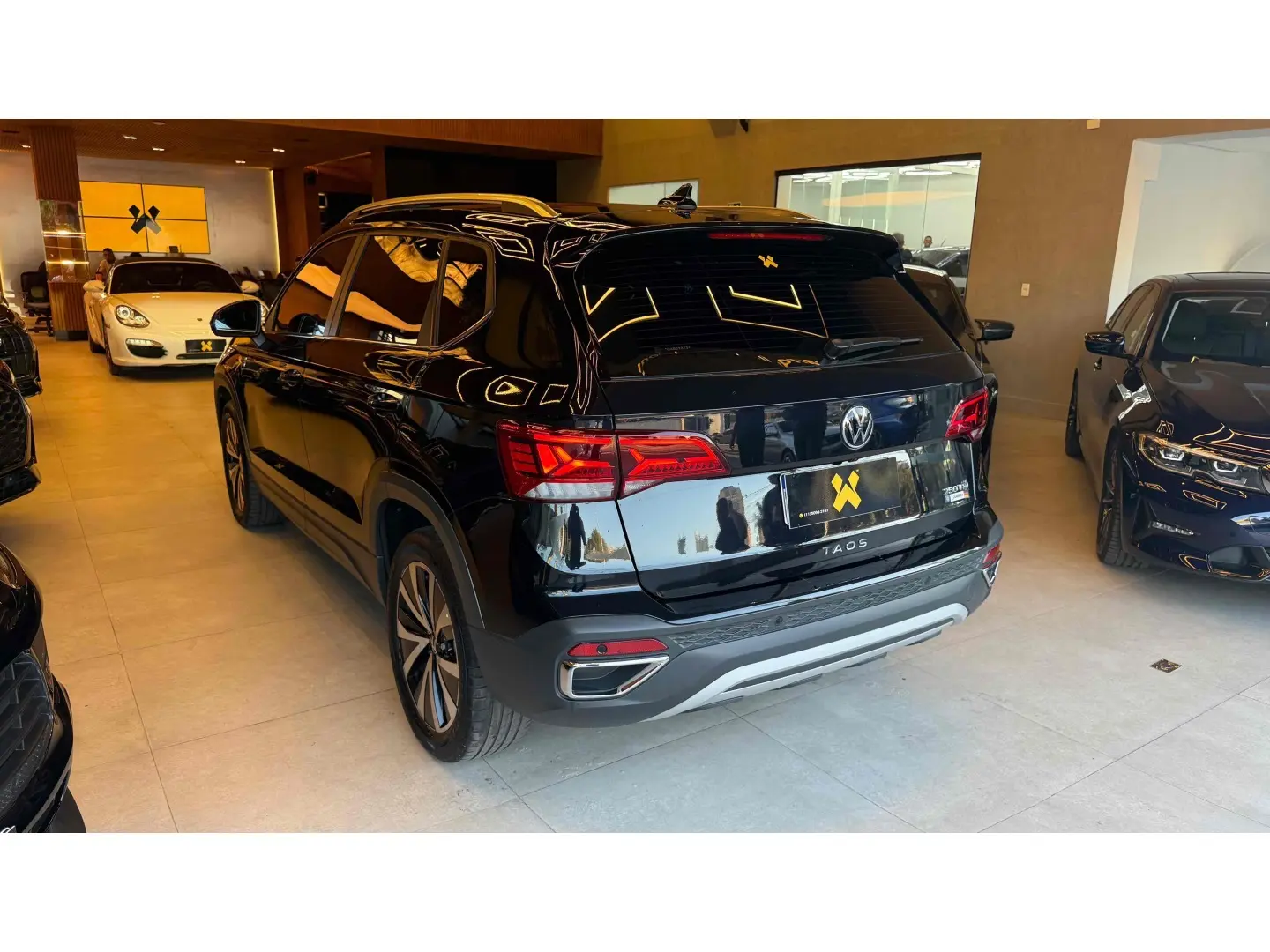VOLKSWAGEN TAOS