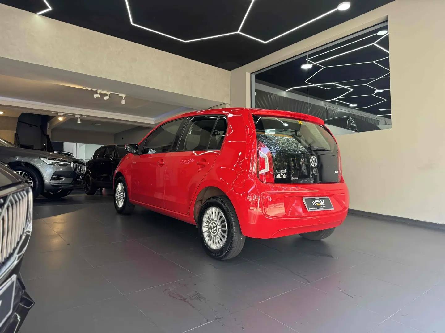 VOLKSWAGEN UP