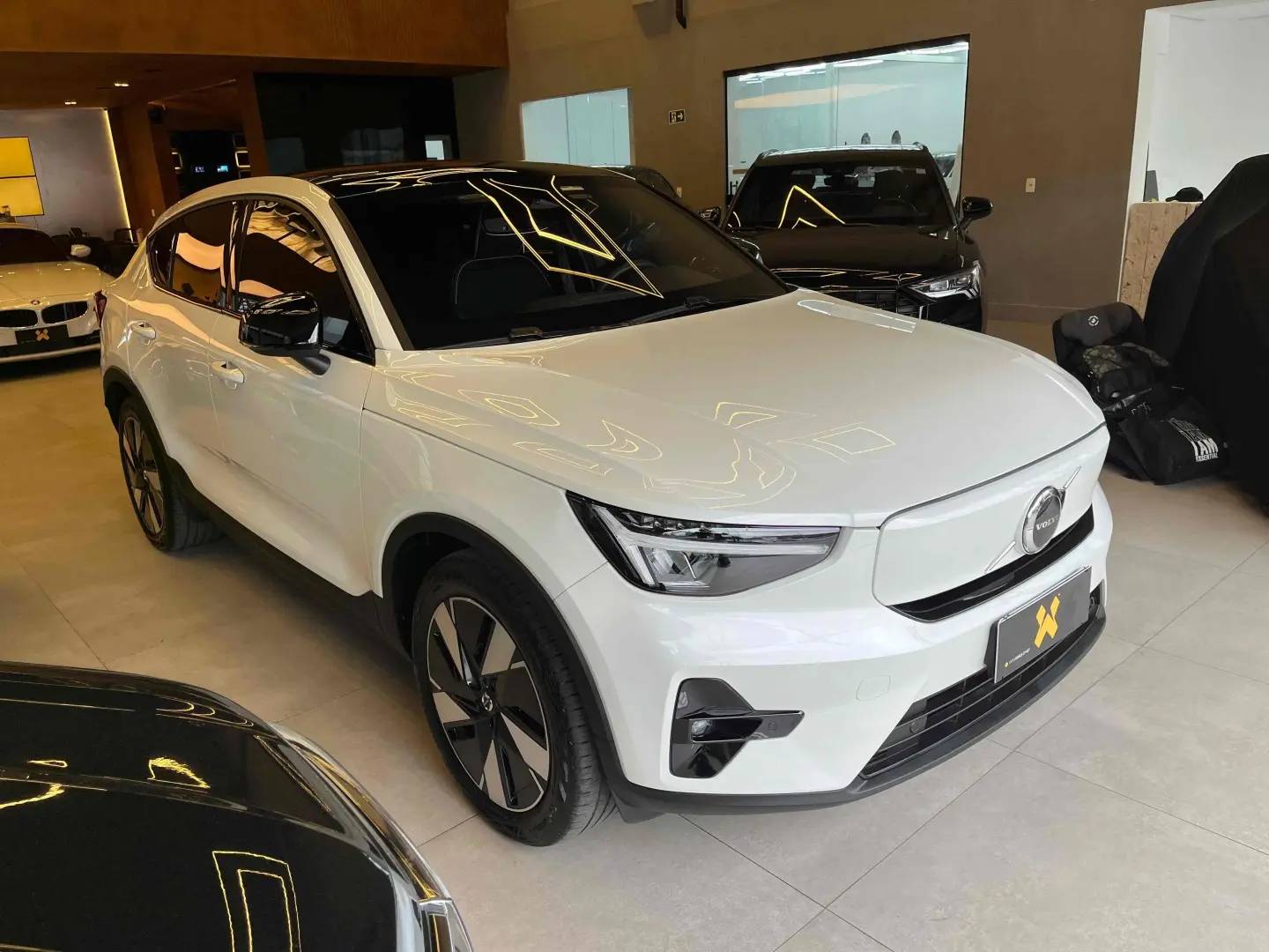 VOLVO C40