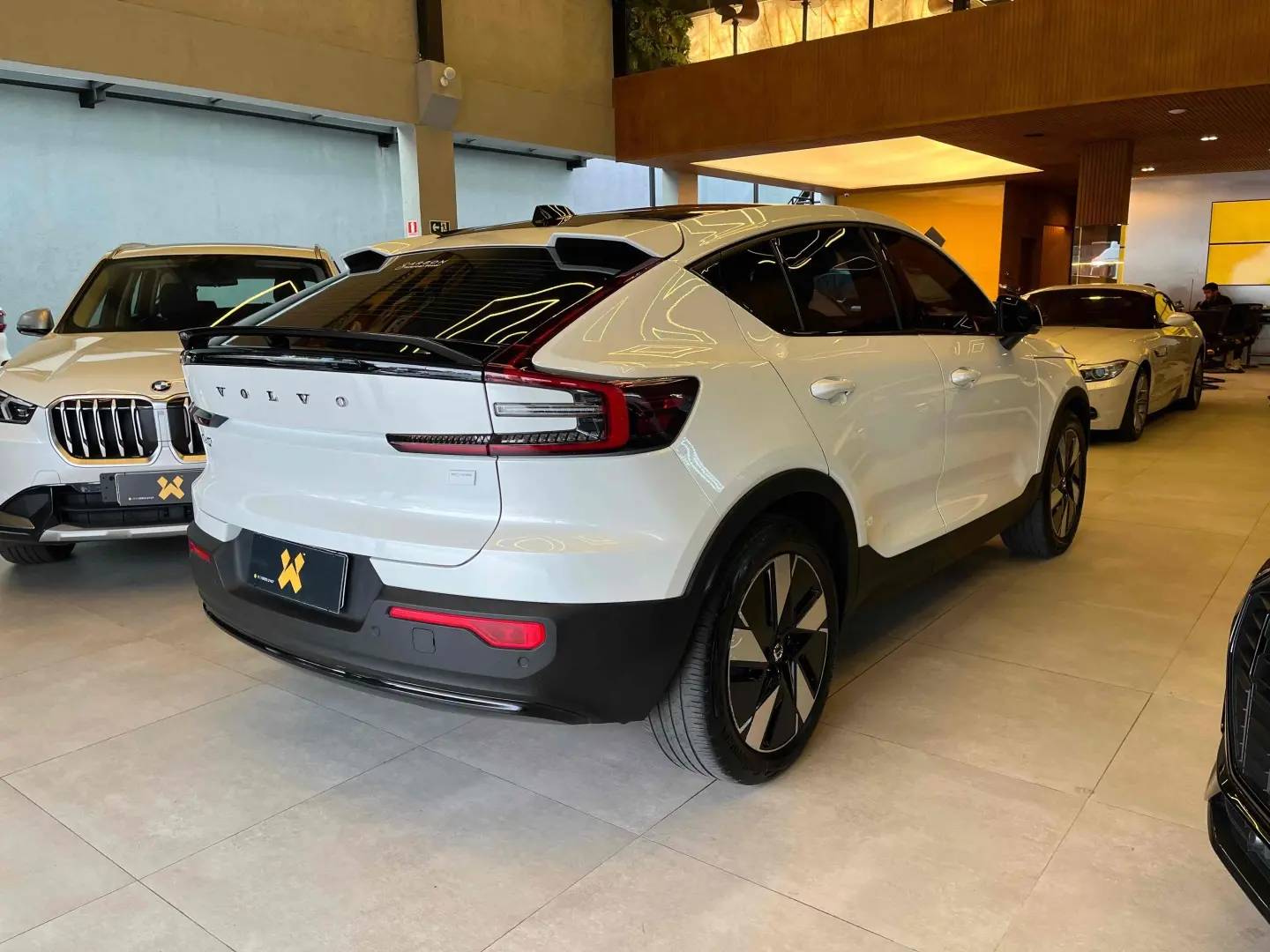 VOLVO C40