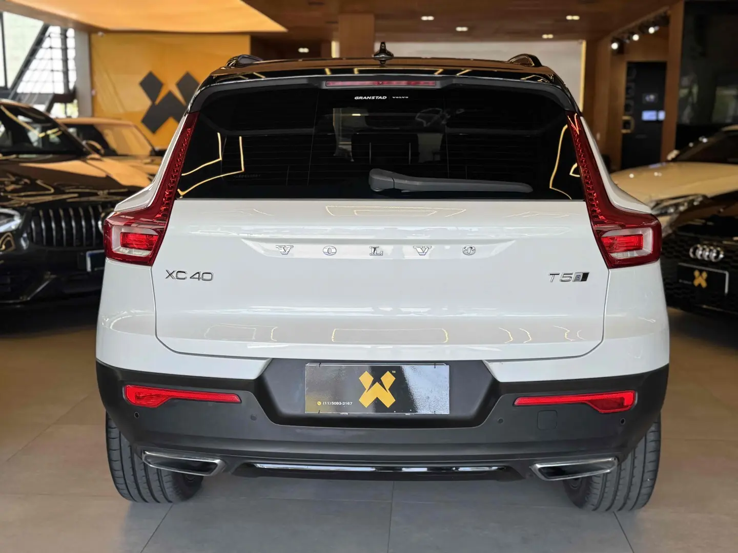 VOLVO XC40
