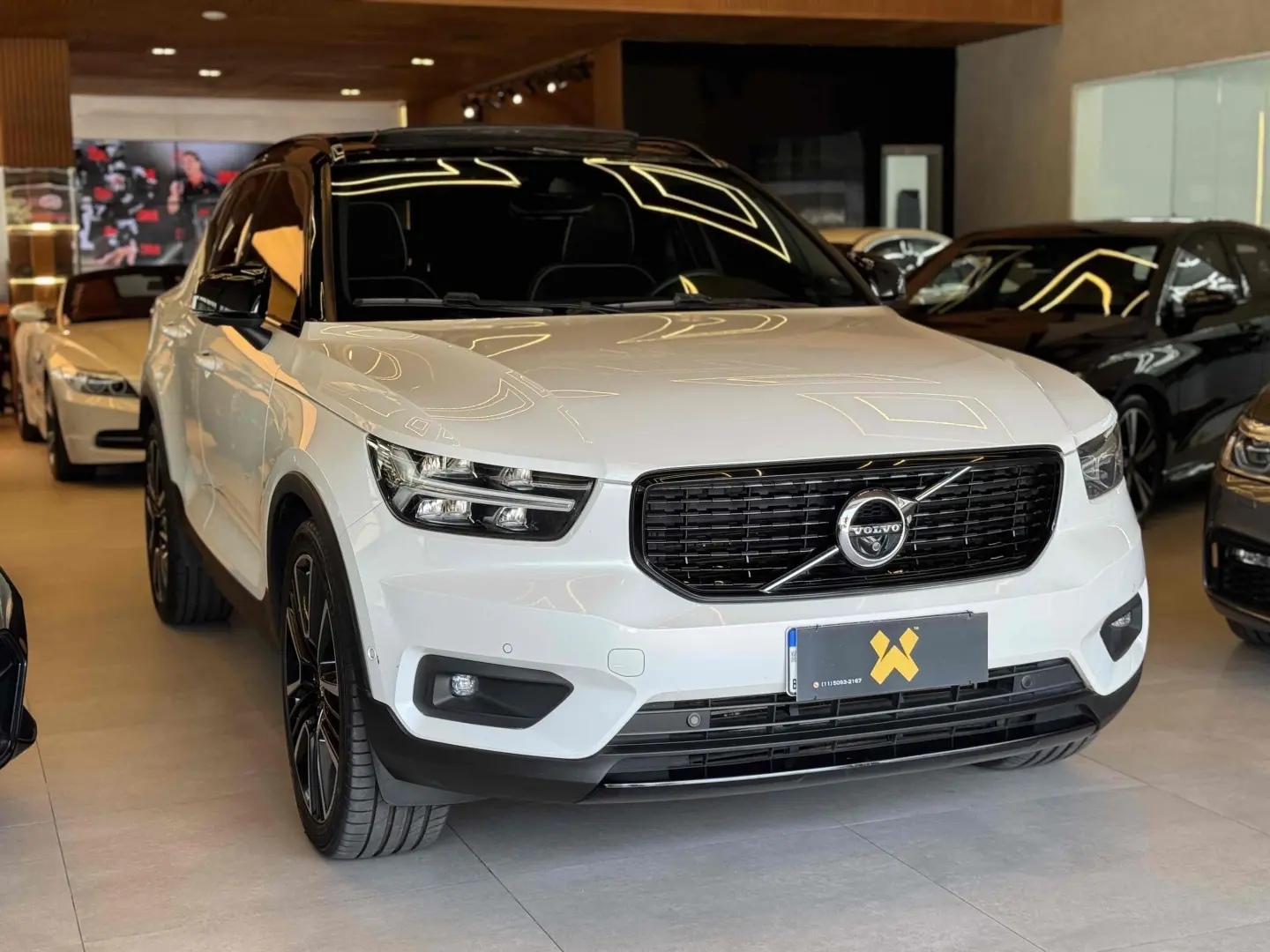 VOLVO XC40