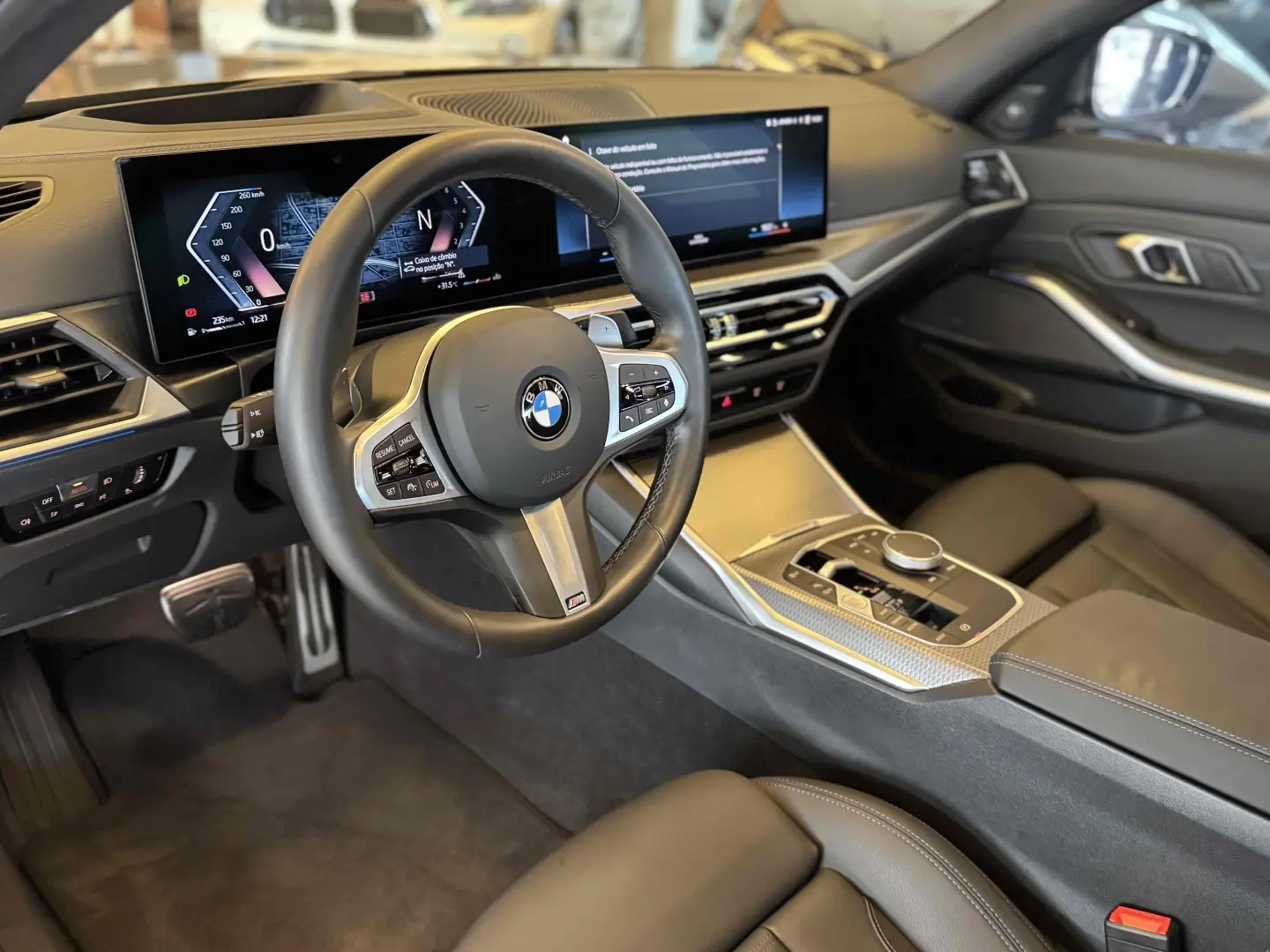 BMW 320I