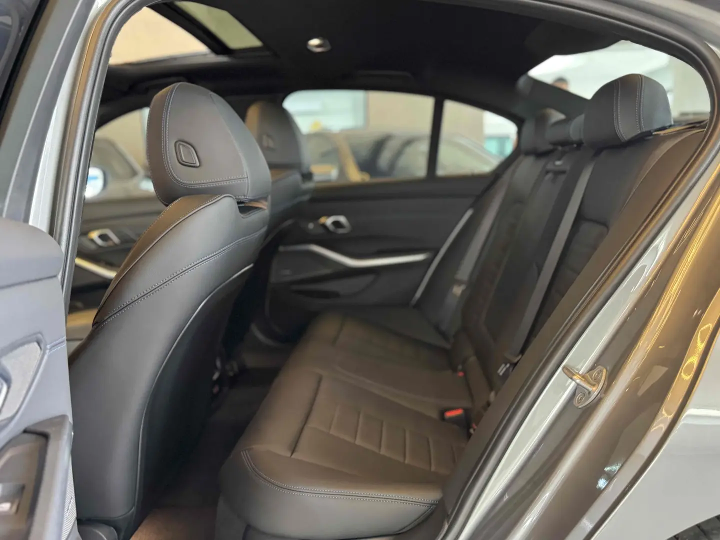 BMW 320I
