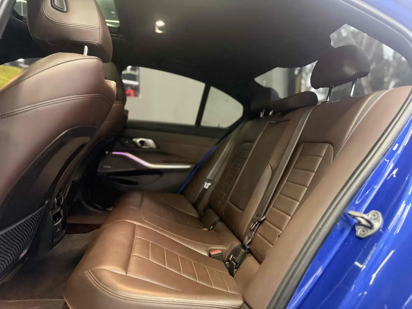 BMW 320I