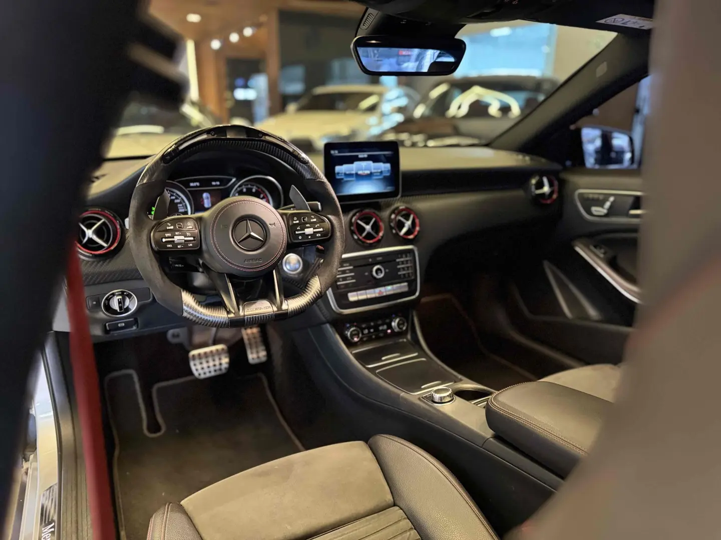 MERCEDES-BENZ A 250