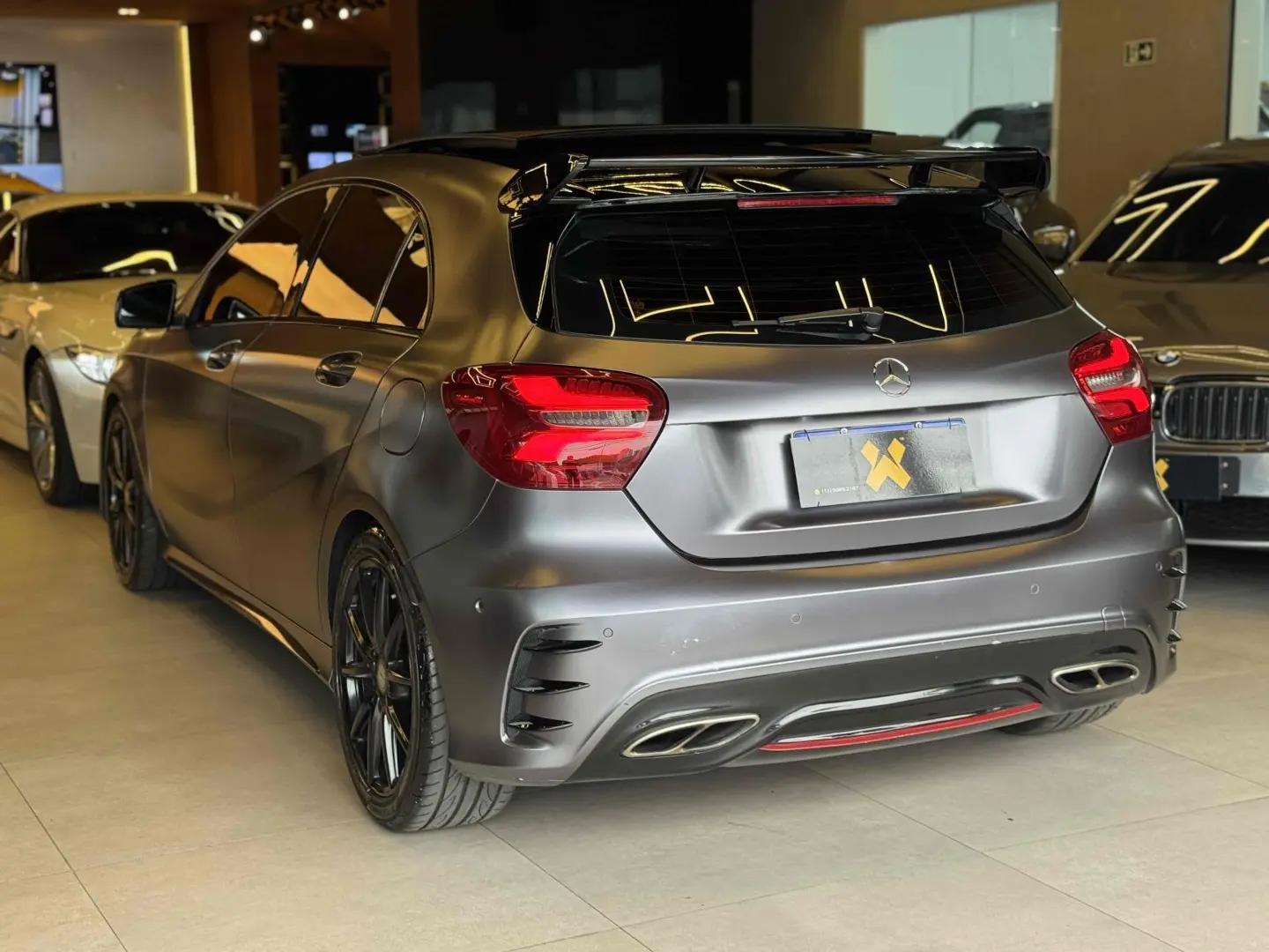 MERCEDES-BENZ A 250