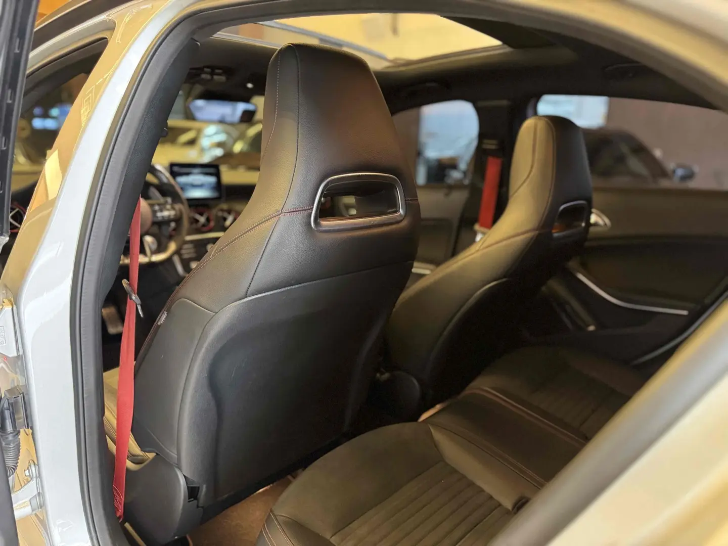 MERCEDES-BENZ A 250