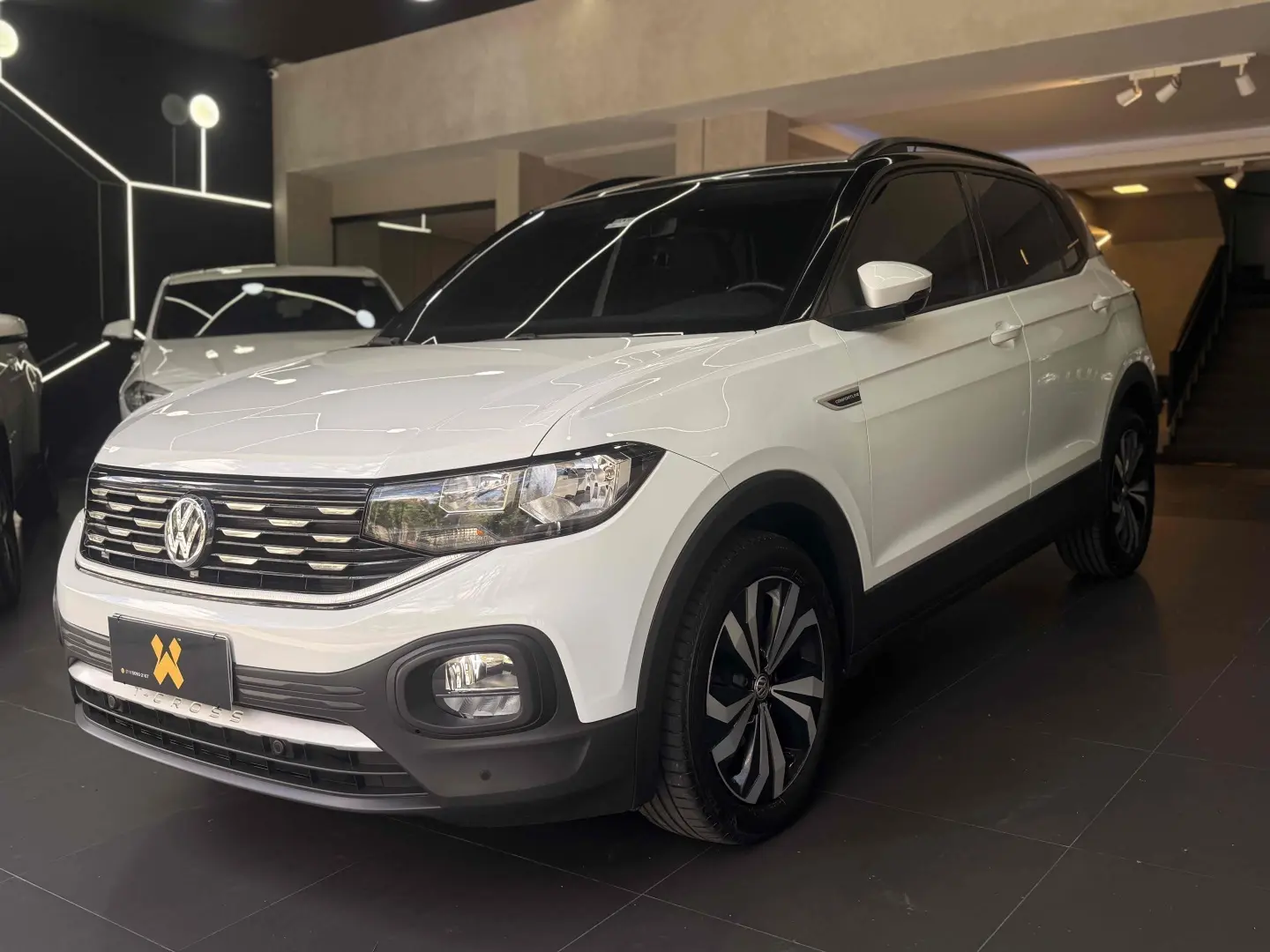 VOLKSWAGEN T-CROSS
