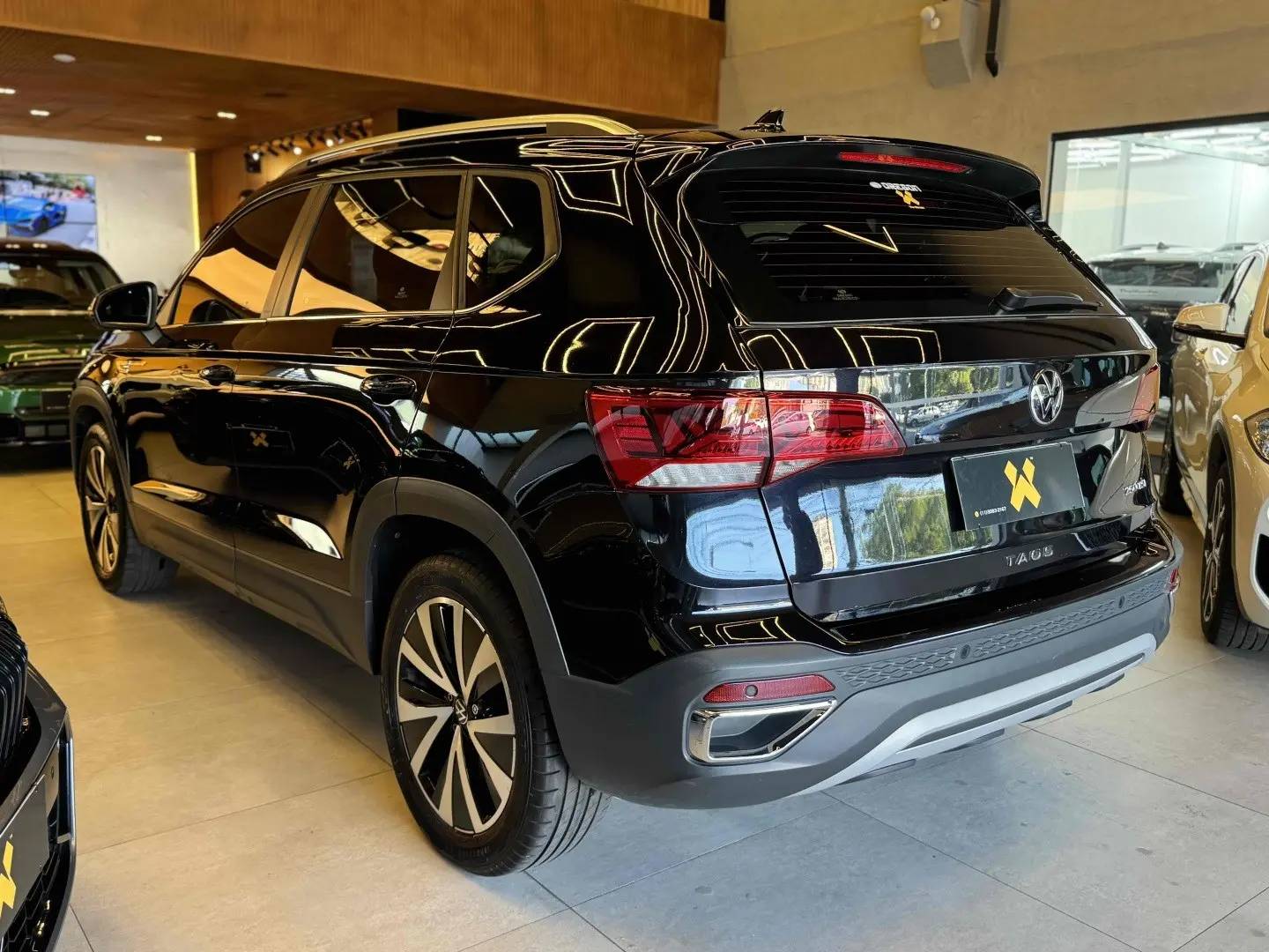 VOLKSWAGEN TAOS