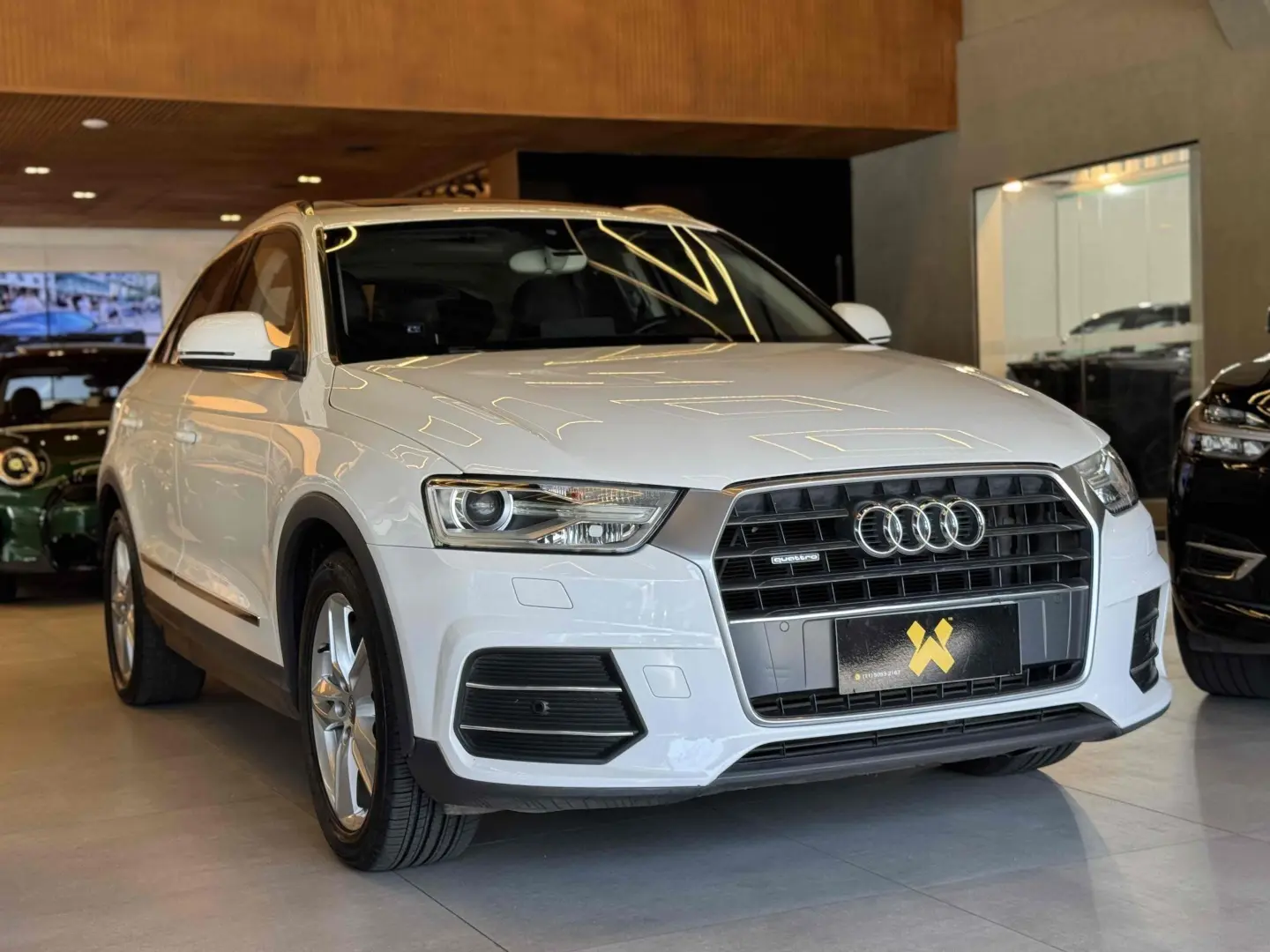 AUDI Q3