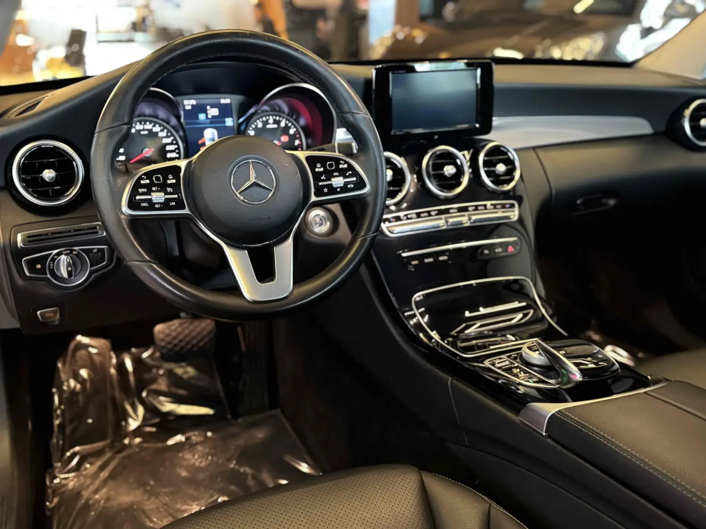 MERCEDES – BENZ C 180