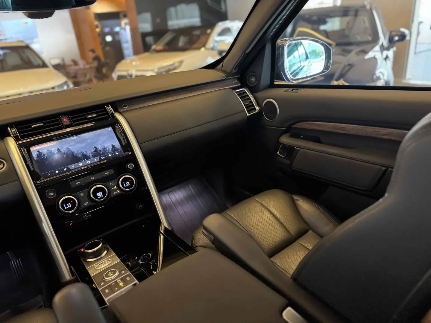 LAND ROVER DISCOVERY