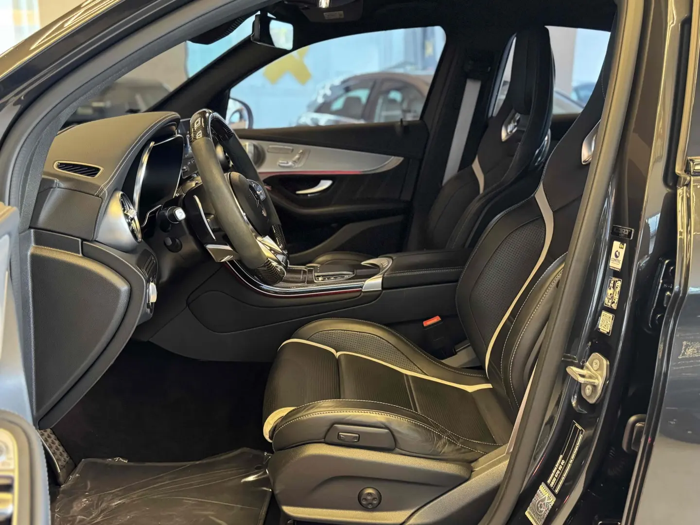 MERCEDES-BENZ GLC 63 AMG