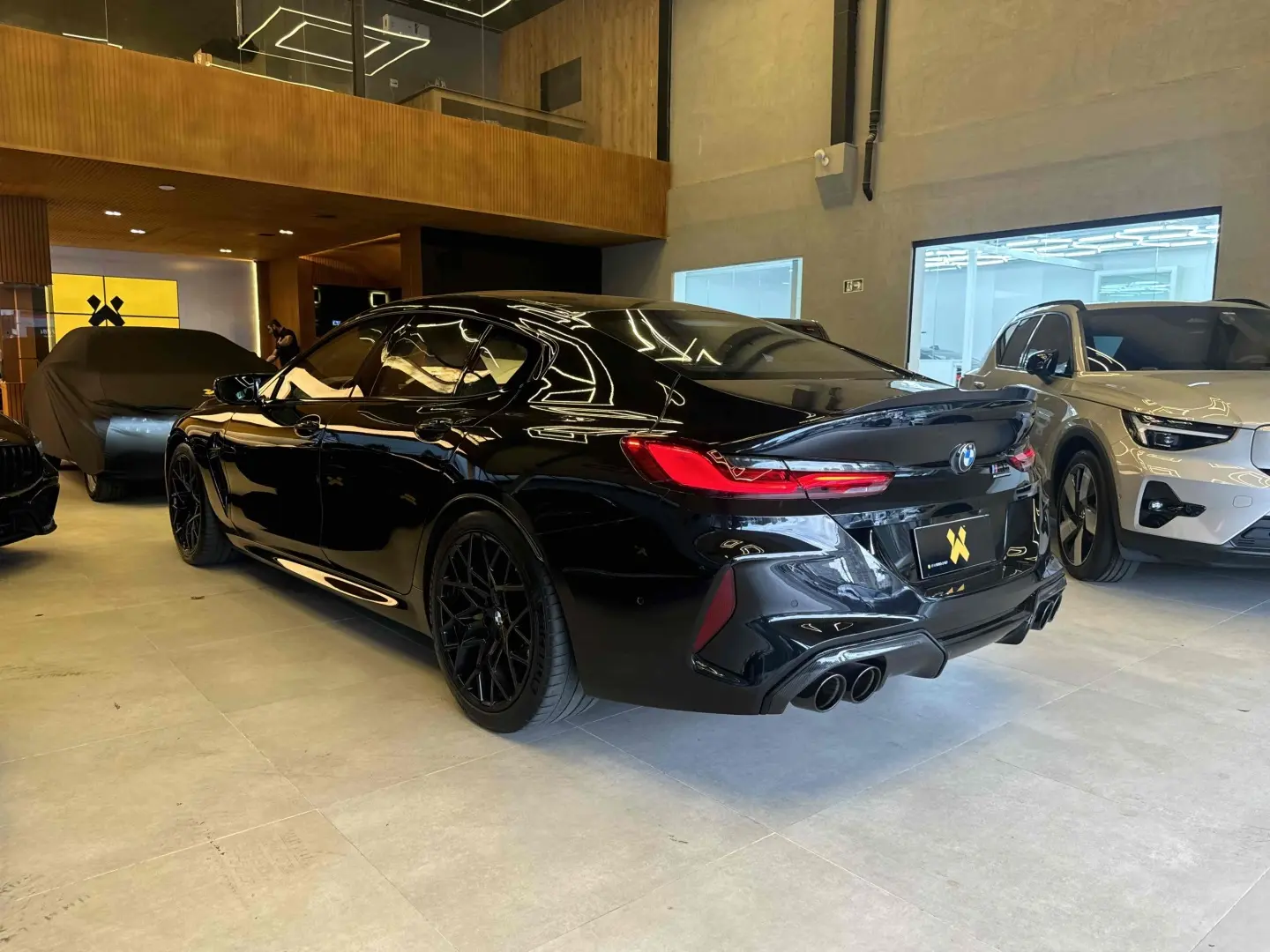 BMW M8