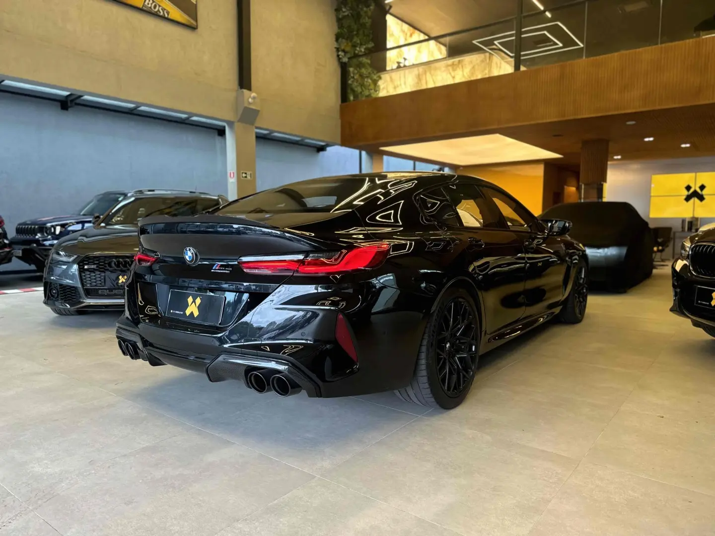 BMW M8