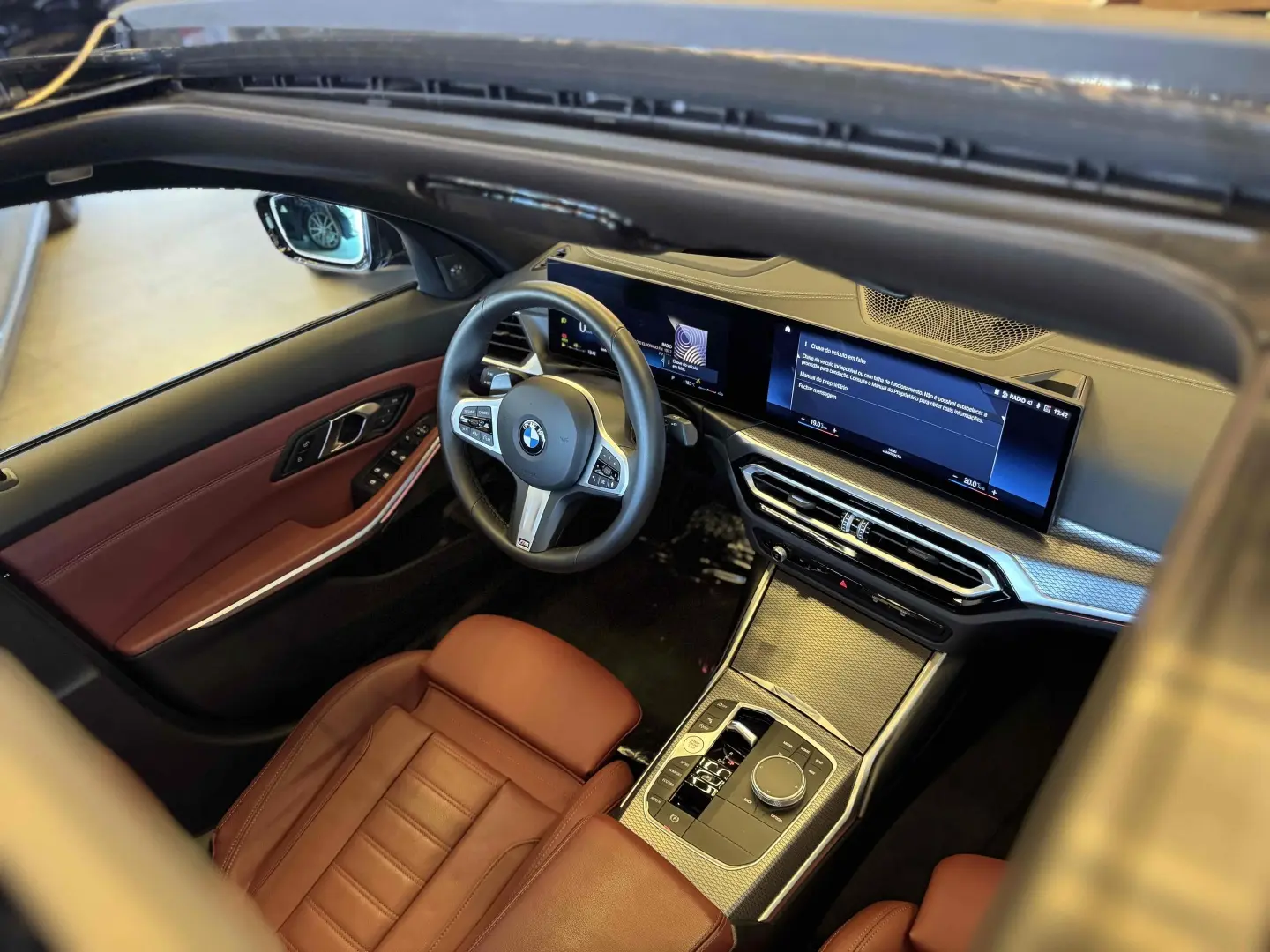 BMW 320I