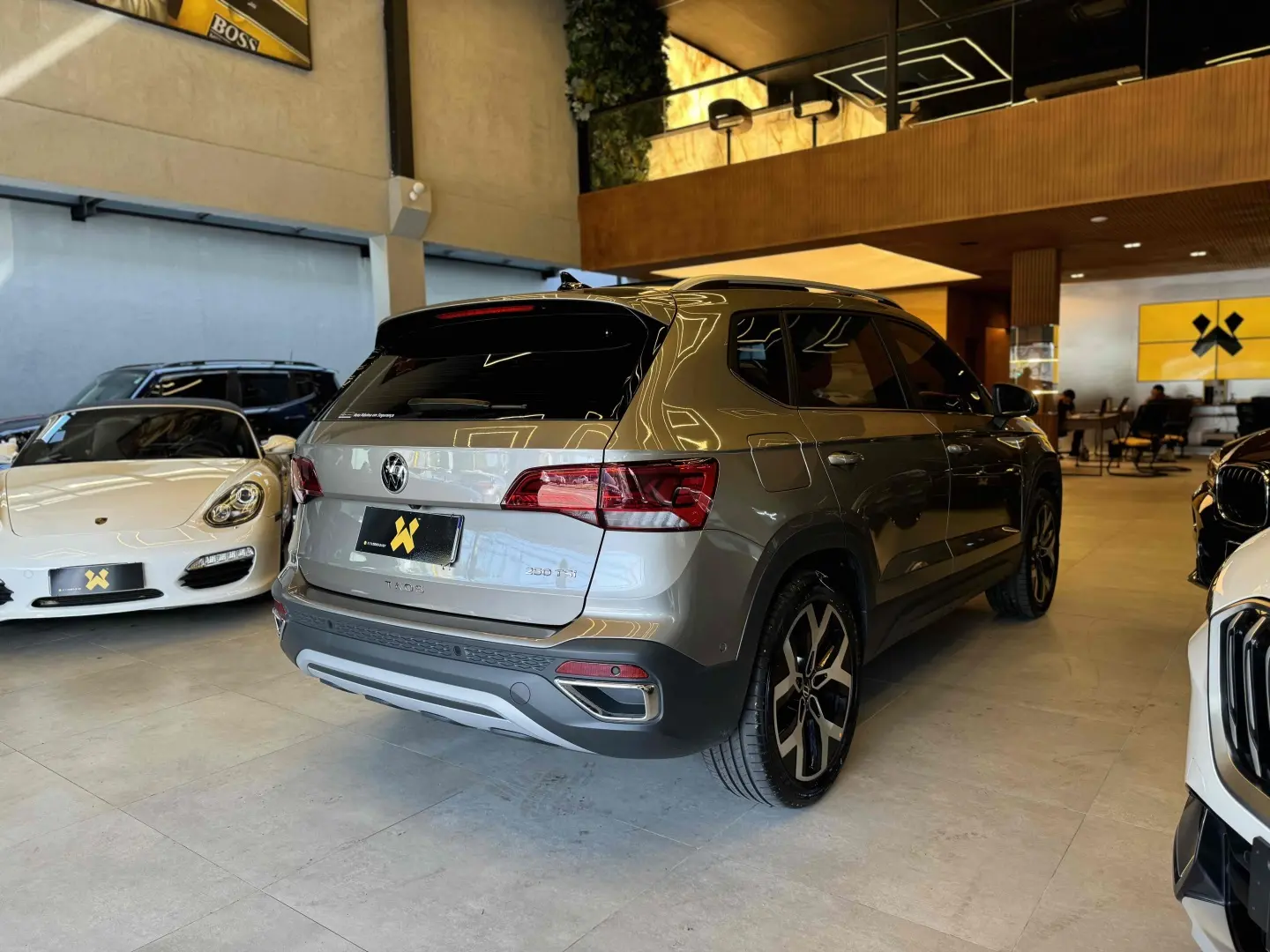 VOLKSWAGEN TAOS