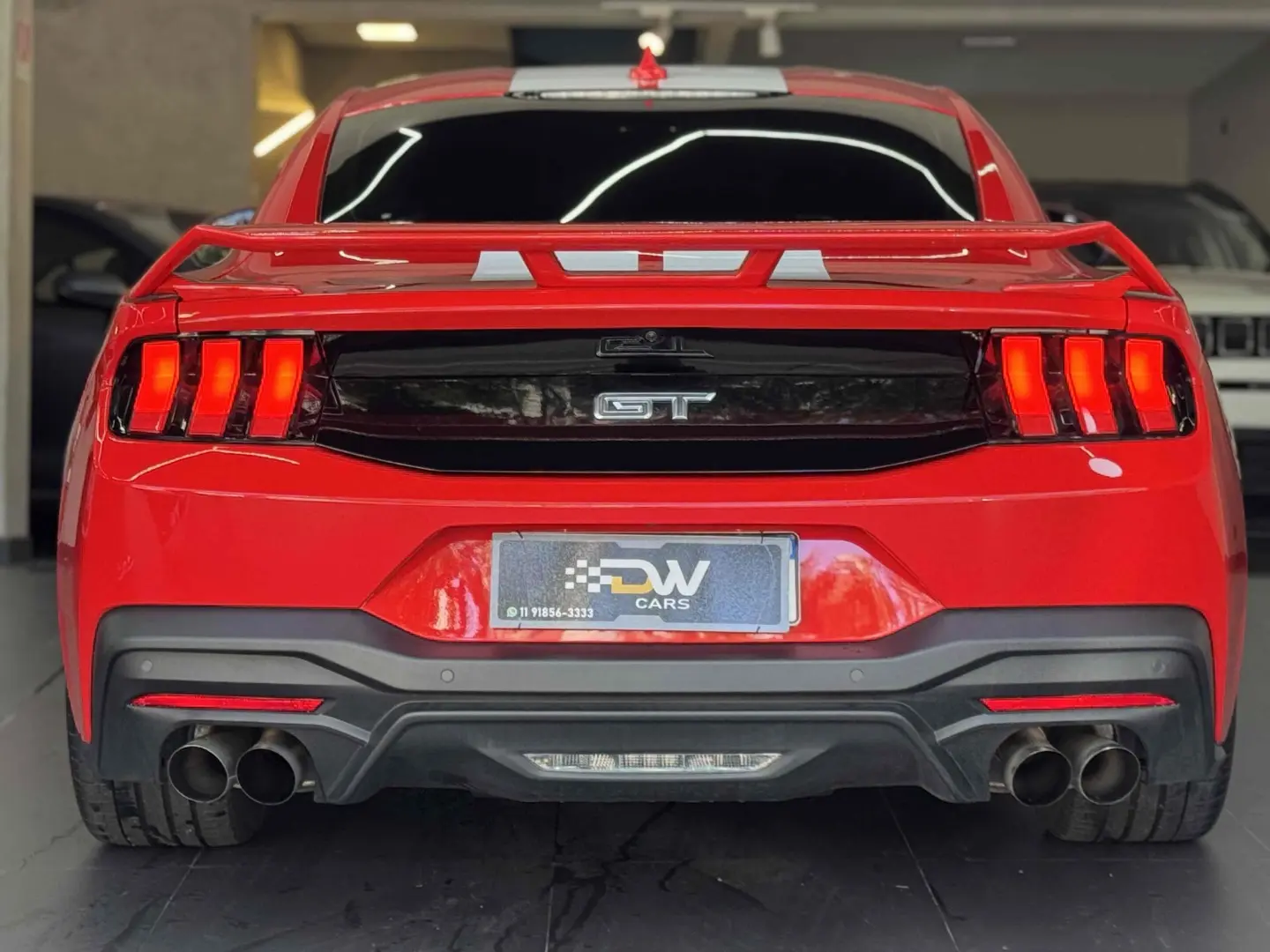 FORD MUSTANG