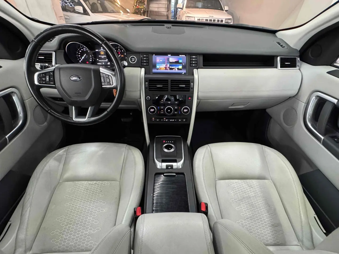 LAND ROVER DISCOVERY SPORT