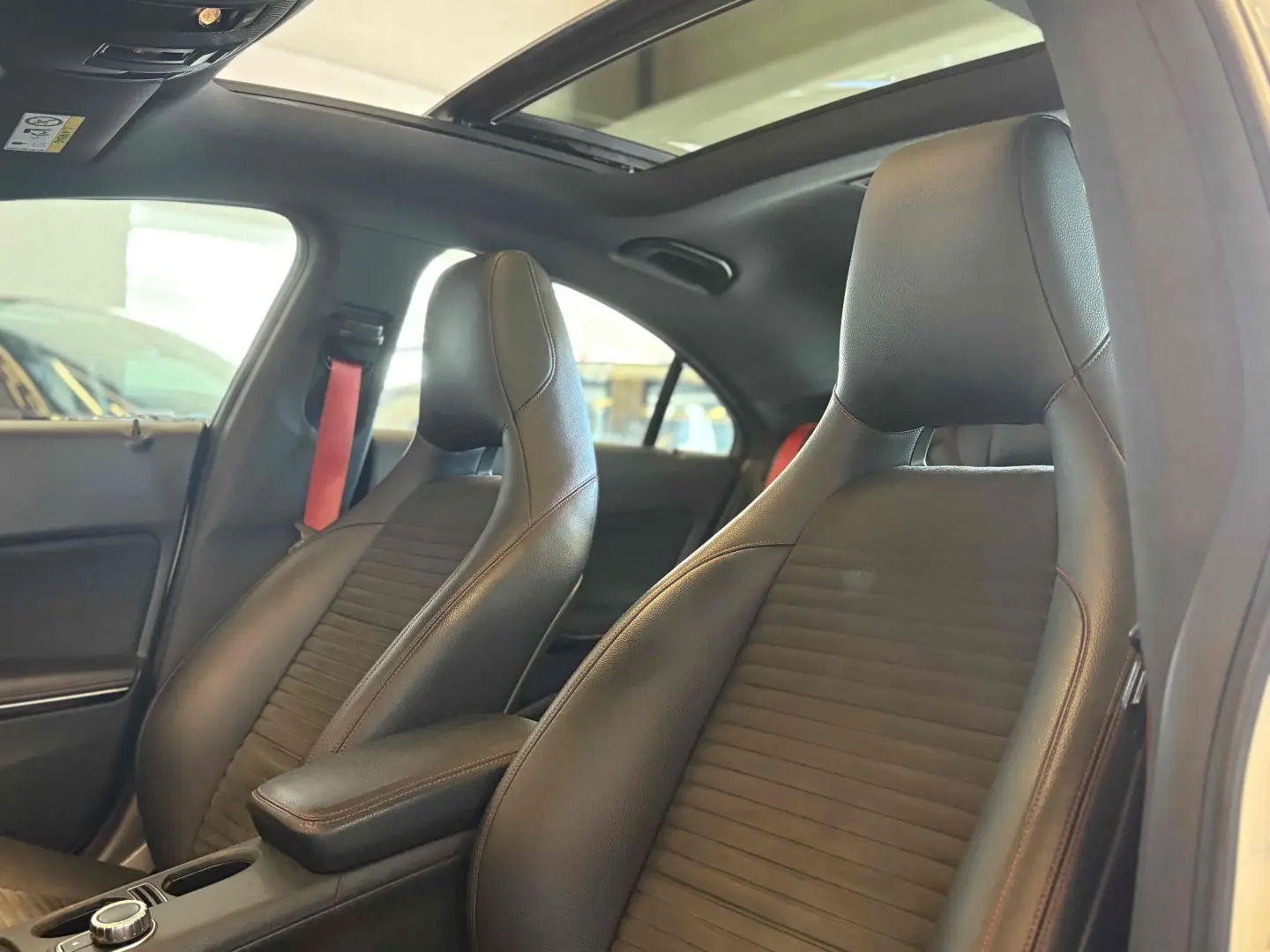 MERCEDES BENZ CLA 250