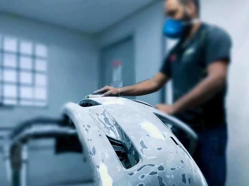 Pequenos reparos de funilaria e pintura