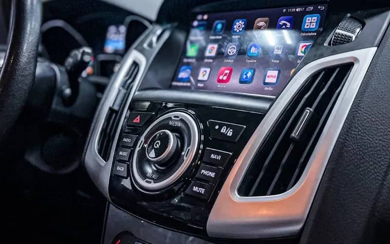 Como conectar CarPlay: use seu iPhone no carro