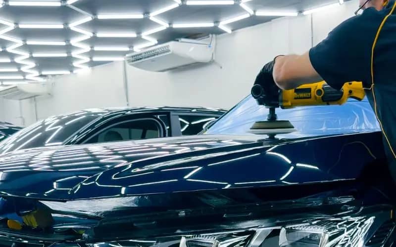 Como tirar os riscos do carro: métodos para a lataria