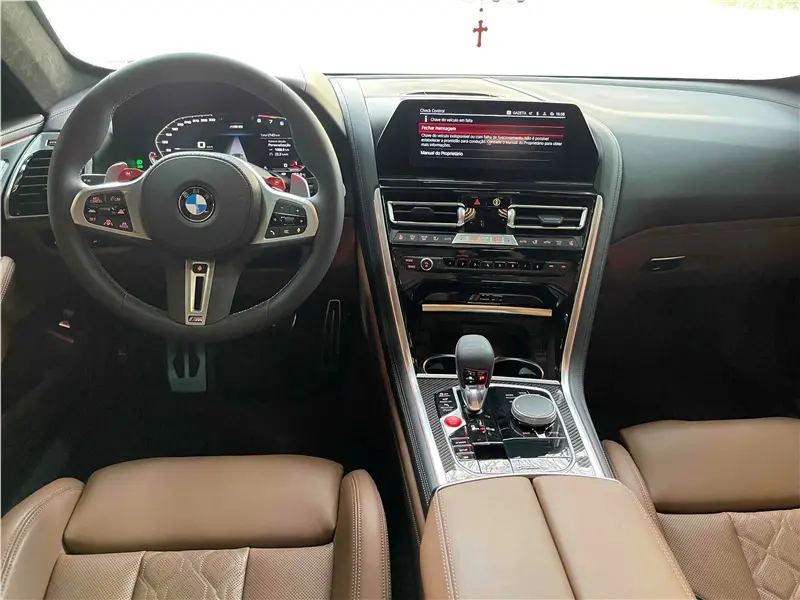 BMW M8