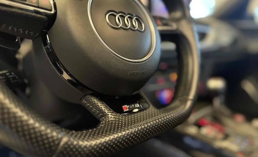 AUDI RS6
