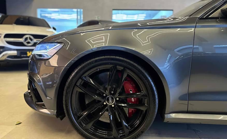 AUDI RS6