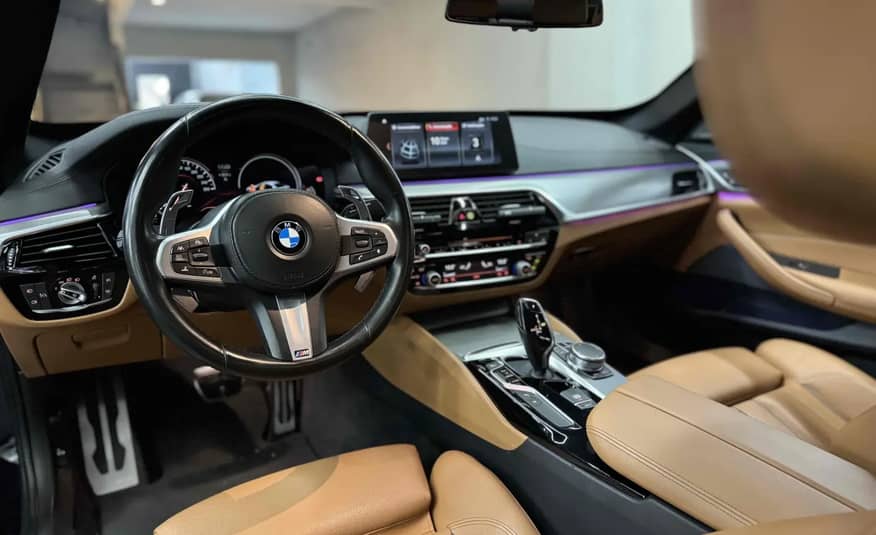 BMW540I