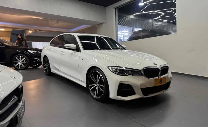 BMW 320I