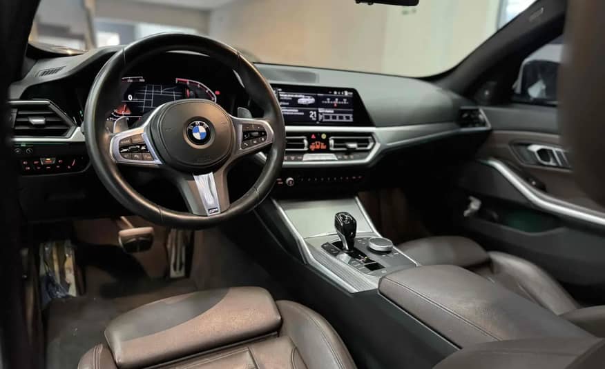 BMW 320I