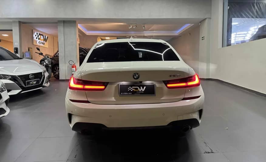 BMW 320I
