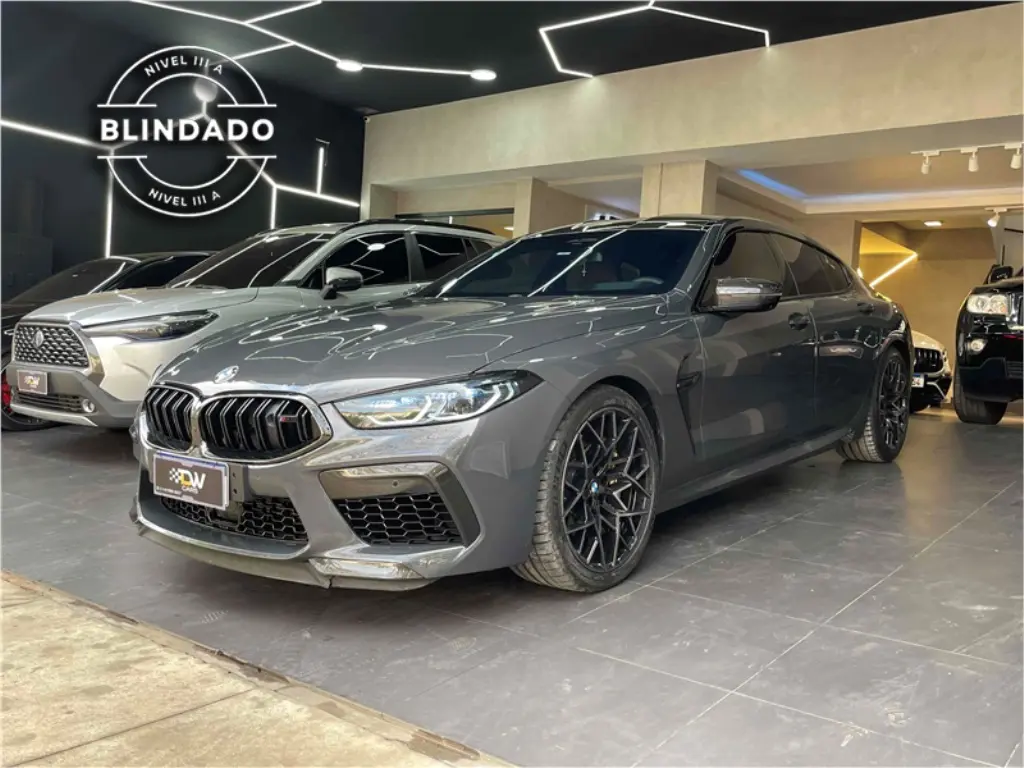 BMW M8