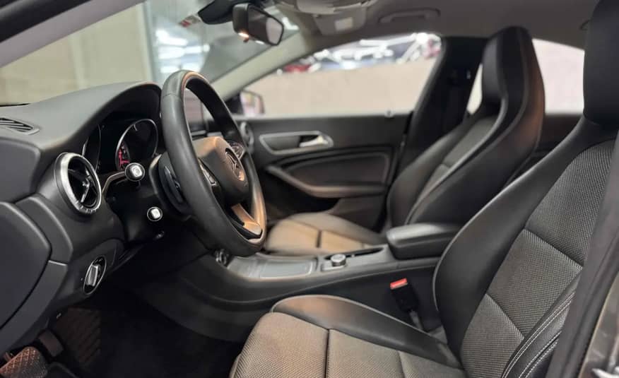 MERCEDES BENZ CLA180