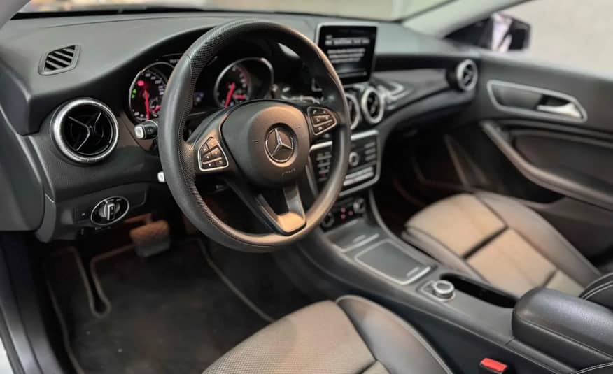 MERCEDES BENZ CLA180