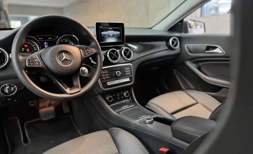MERCEDES BENZ CLA180