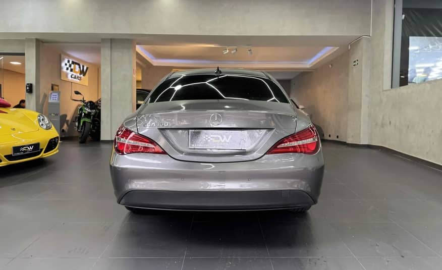 MERCEDES BENZ CLA180
