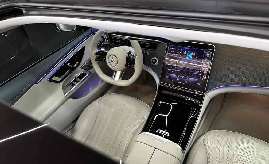 MERCEDES BENZ EQE 300