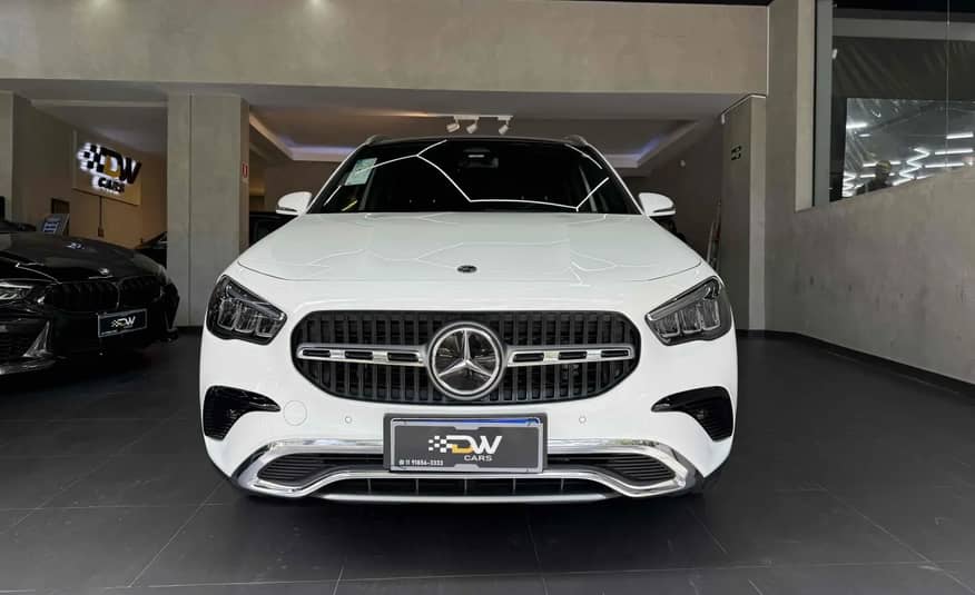MERCEDES BENZ GLA 200