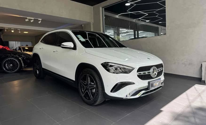 MERCEDES BENZ GLA 200