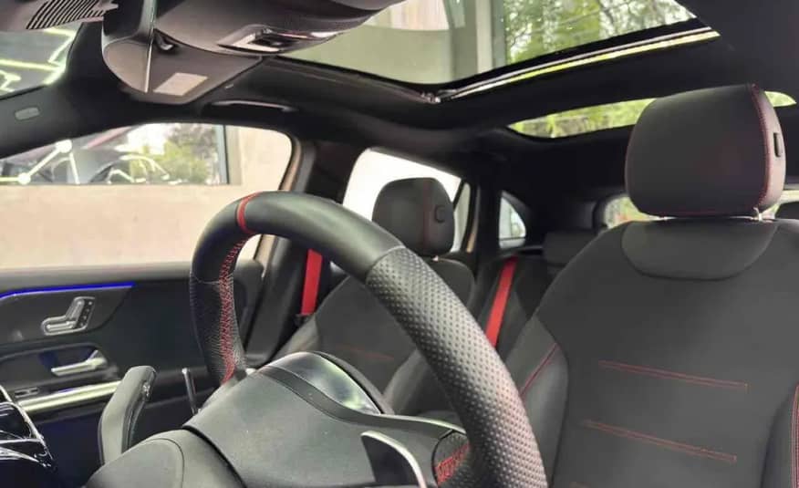 MERCEDES- BENZ GLA 35 AMG