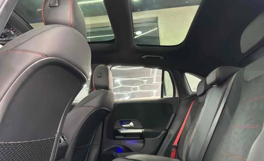 MERCEDES- BENZ GLA 35 AMG